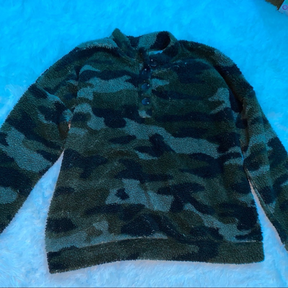 Camo sherpa